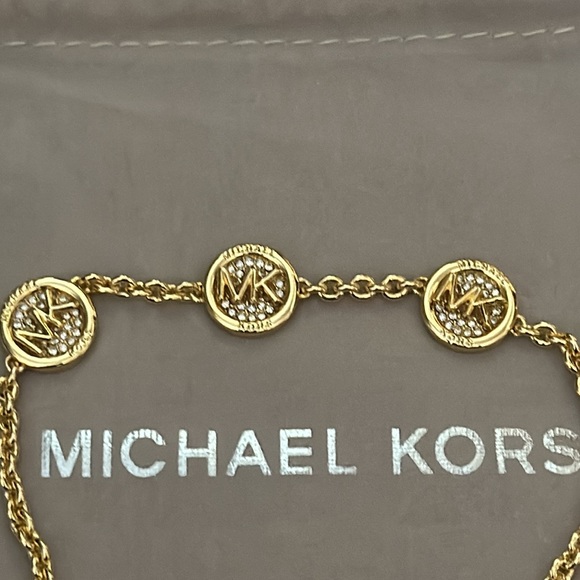 Michael Kors gold bracelet - Picture 2 of 8